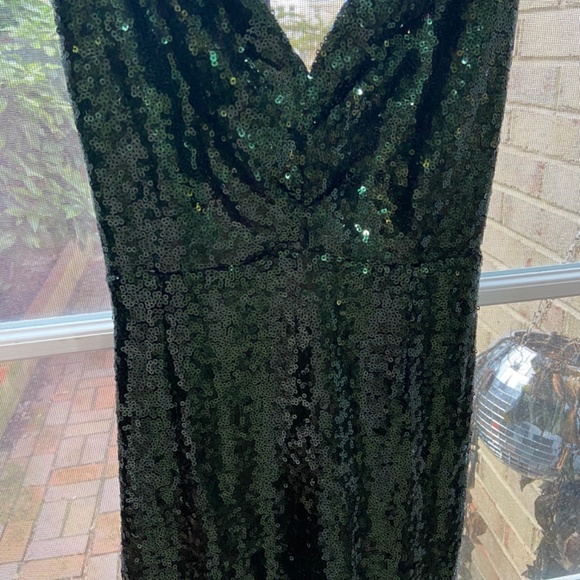 Windsor Green Sequin Maxi Dress - Picture 4 of 7